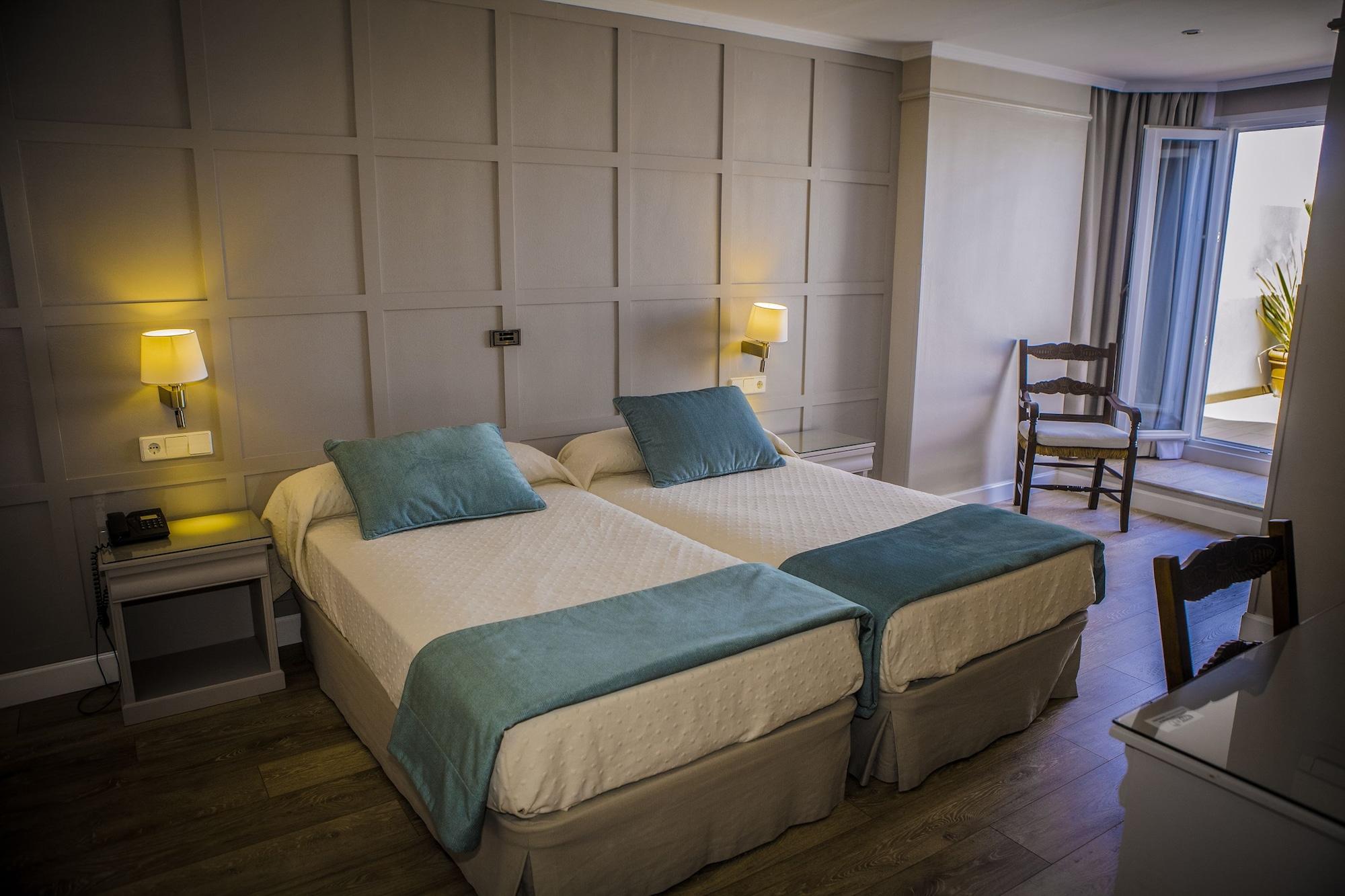 Hotel Dona Blanca Jerez de la Frontera Bagian luar foto