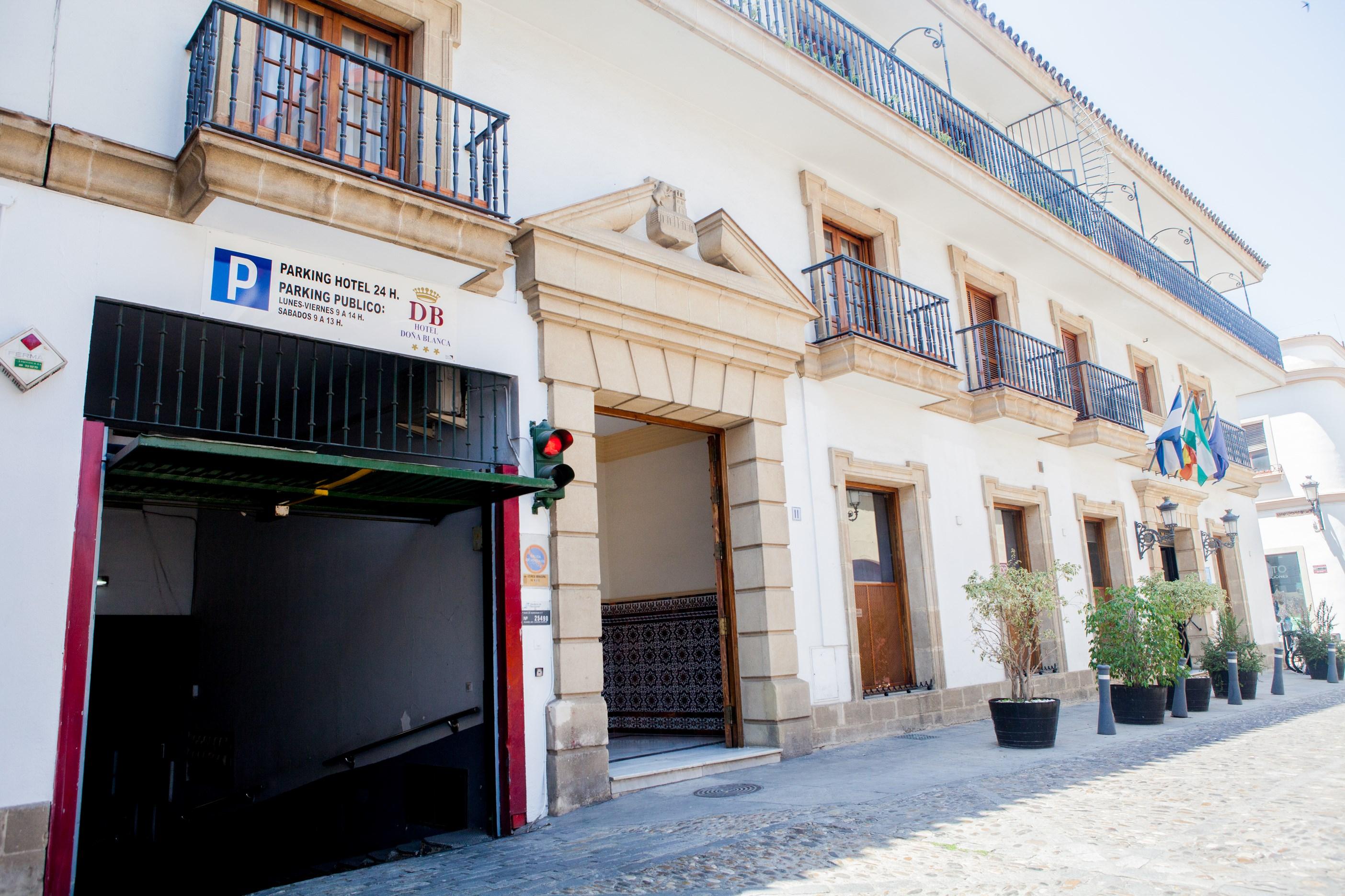 Hotel Dona Blanca Jerez de la Frontera Bagian luar foto